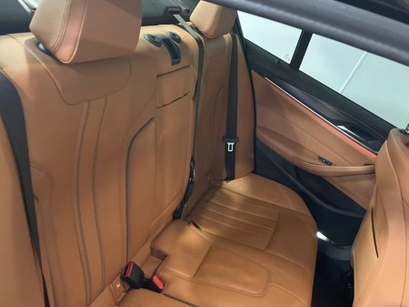 2022 BMW 5 Series - thumbnail 4