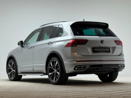 2023 Volkswagen Tiguan R-LINE 1.4 TSI PHEV DSG €37,990 thumbnail