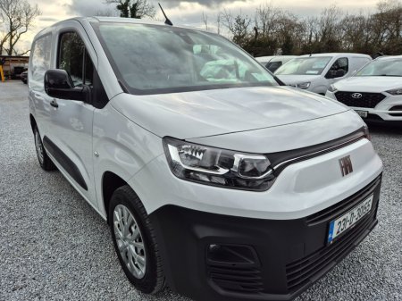 2023 Fiat Doblo - thumbnail 4