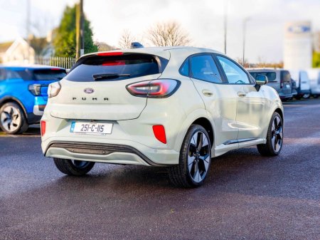 2025 Ford Puma 2025 Ford Puma,Petrol Hybrid 1.0L EcoBoost Hybrid 125PS ST-Line thumbnail