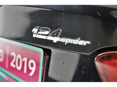 2019 Fiat 124 Spider 1.4 MULTIAIR TURBO 140BHP 6SPD RWD CONVERTIBLE CLASSICA €19,890 thumbnail