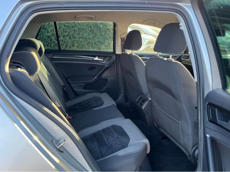 2016 Volkswagen Golf HIGHLINE AUTOMATIC 1.4 PETROL //KEYLESS ENTRY//REVERSE CAMERA//BLIND SPOT WARNING//ADAPTIVE CRUISE CONTROL// €15,950 thumbnail