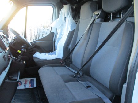 2021 Nissan NV400 L3 H2 FWD 135 MY20 Plus Vat €15,950 thumbnail