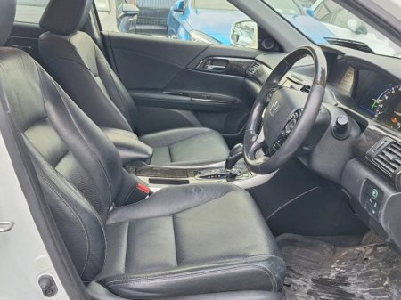 2015 Honda Accord - thumbnail 11