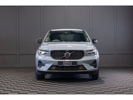 2022 Volvo XC40 T4 PHEV 211hp AT7 Plus bright €36,950
