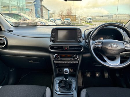 2019 Hyundai Kona KAUAI 2WD EXECUTIVE 5DR €17,950 thumbnail