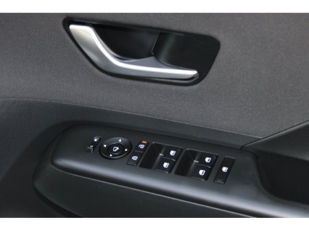 2025 Hyundai Kona 1.0 T-GDI Elegance €34,950 thumbnail