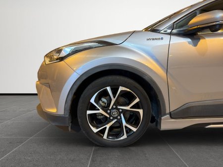 2018 Toyota C-HR “When comfort meets cool — the C-HR delivers.” €19,888 thumbnail