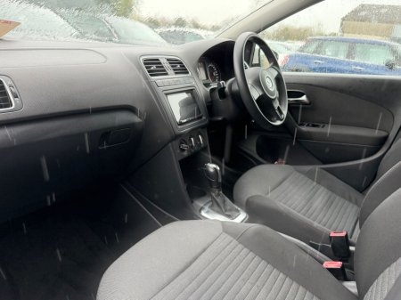 2012 Volkswagen Polo - thumbnail 12