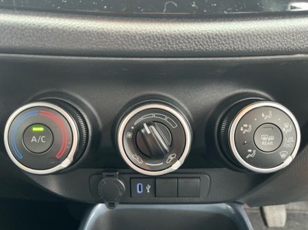 2025 Toyota Aygo X - thumbnail 16