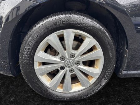 2015 Volkswagen Golf 1.2 TSI AUTO €10,995 thumbnail