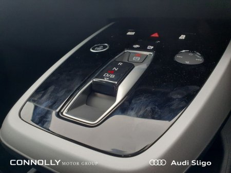 2025 Audi Q4 e-tron DEMO 45 Sport 286HP Auto - Larger Battery - Reversing Camera - Heated Seats - €49,450 thumbnail