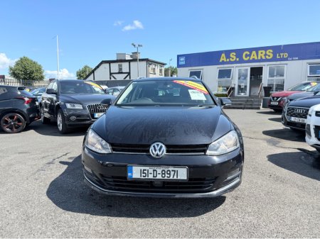 2015 Volkswagen Golf HIGHLINE 1.6 TDI ** COMPREHENSIVE SERVICE HISTORY ** HIGH SPEC IRISH CAR ** REVERSE CAMERA ** SAT NAV ** 2 KEYS ** SUPERB EXAMPLE ** €6,995