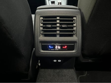 2024 Volkswagen Golf €32950 2024 VOLKSWAGEN GOLF 2.0 TDI ACTIVE ADVANCE PLATINUM ED 2.0 AUTOMATIC / CRUISE CONTROL / REVERSE CAMERA / HEATED SEATS / AMBIENT LIGHTS €32,950 thumbnail