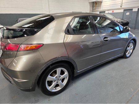 2009 Honda Civic - thumbnail 6