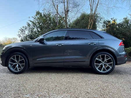 2018 Audi Q8 - thumbnail 8