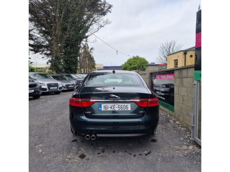 2016 Jaguar XF - thumbnail 5