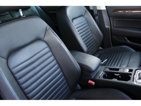 2018 Volkswagen Passat - thumbnail 11