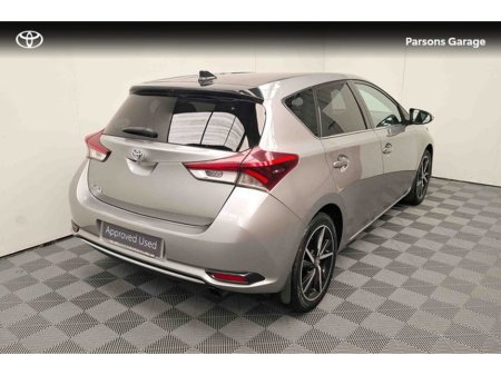 2018 Toyota Auris - thumbnail 3