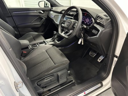 2019 Audi Q3 - thumbnail 21