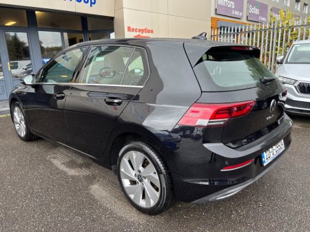 2022 Volkswagen Golf 2.0 TDI 115HP Style €23,950