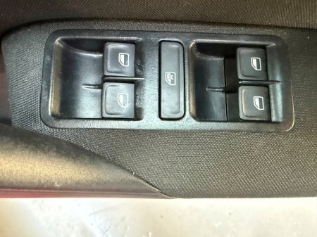 2015 Volkswagen Polo - thumbnail 18