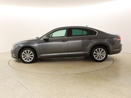2016 Volkswagen Passat - thumbnail 4