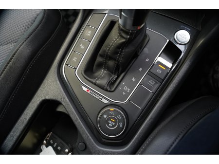 2019 Volkswagen Tiguan - thumbnail 16