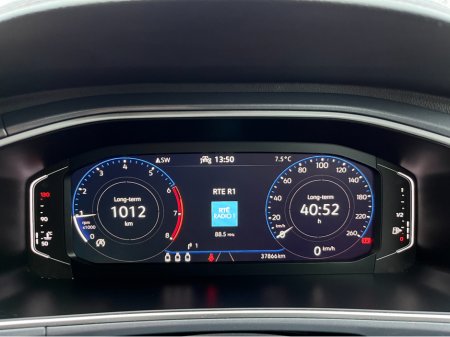 2023 Volkswagen T-Roc STYLE 1.0 PETROL //HIGH SPEC//HALF LEATHER HEATED SEATS//PANORAMIC GLASS ROOF//SAT NAV//REVERSE CAMERA// €27,950 thumbnail