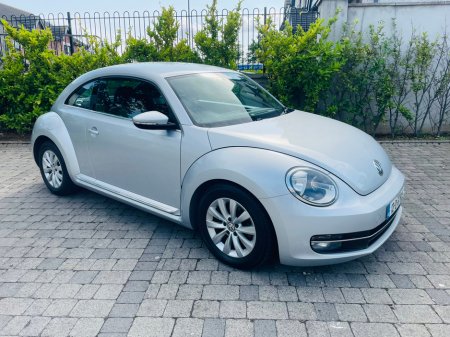 2012 Volkswagen Beetle  €8,950
