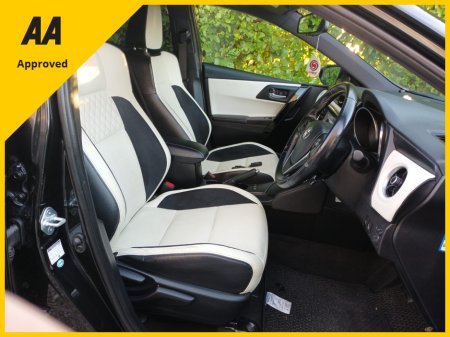 2016 Toyota Auris 1.8 PETROL HYBRID LEATHER & SUEDE INTERIOR SPORTS ALLOY WHEELS FACTORY IMMOBILISER PROXIMITY KEYS MULTI MEDIA SYSTEM SERVICE HISTORY (7 STAMPS) JUST FULLY SERVICED 2 YEARS NCT 1 YEAR ROAD TAX €16,449