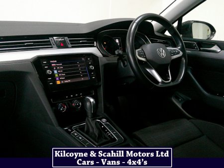 2021 Volkswagen Passat SE NAV TDI S-A DSG thumbnail