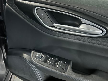 2017 Alfa Romeo Giulia 2.2JTD 180HP SUPER LUXURY 4DR AUTO €16,900 thumbnail