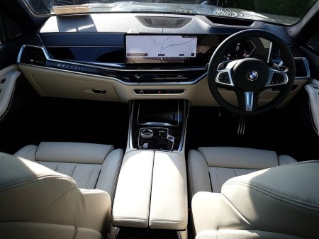 2026 BMW X7 - thumbnail 4