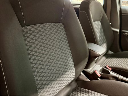 2017 Opel Astra - thumbnail 8