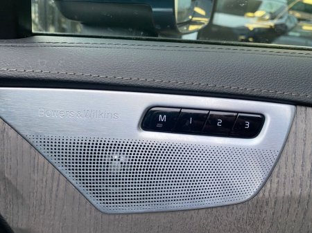 2022 Volvo XC90 - thumbnail 17
