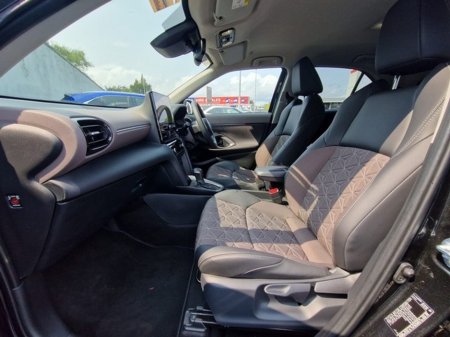 2023 Toyota Yaris Cross 1.5 Hybrid Sol 5dr €30,950 thumbnail