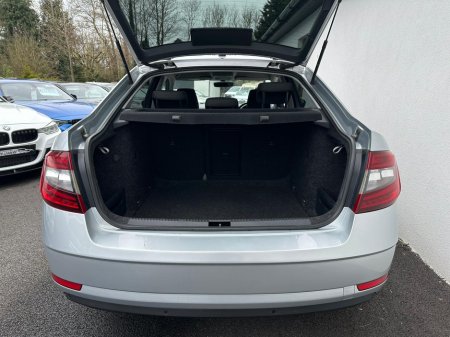 2017 Skoda Octavia - thumbnail 29