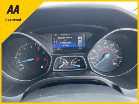 2016 Ford Focus - thumbnail 5