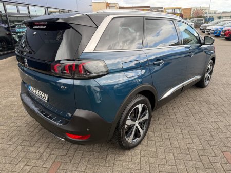 2025 Peugeot 5008 - thumbnail 10