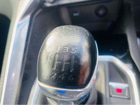 2022 Peugeot 5008 - thumbnail 22