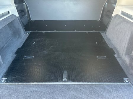 2021 Land Rover Discovery  €29,950 thumbnail