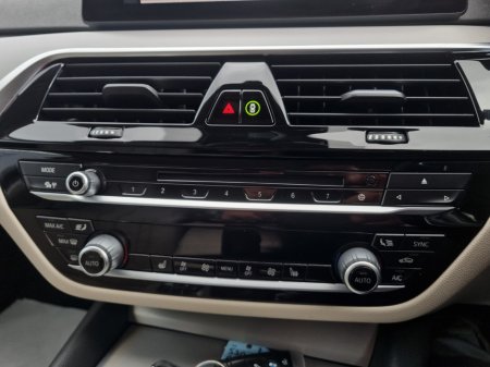 2019 BMW 5 Series - thumbnail 23