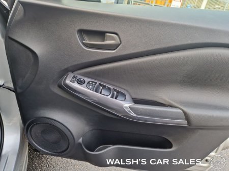 2023 Nissan Juke - thumbnail 32