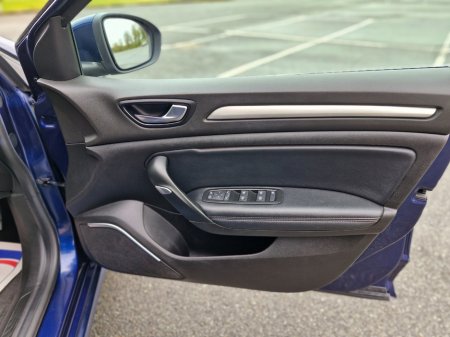 2019 Renault Megane - thumbnail 25