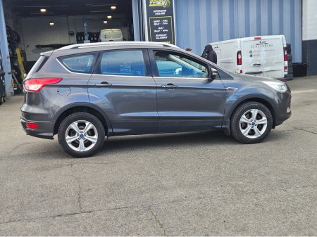 2015 Ford Kuga - thumbnail 10