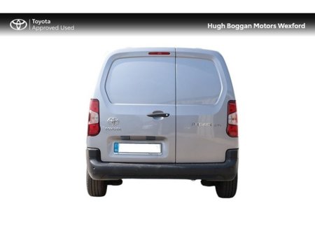 2024 Toyota Proace City 1.5 GX SWB, BIG DEMO SALE! €21,900 thumbnail