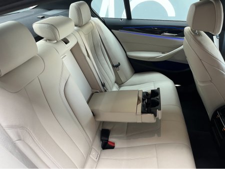 2017 BMW 5 Series - thumbnail 16