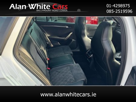 2023 Skoda Superb - thumbnail 17