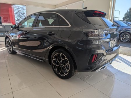 2026 Kia Ceed - thumbnail 4